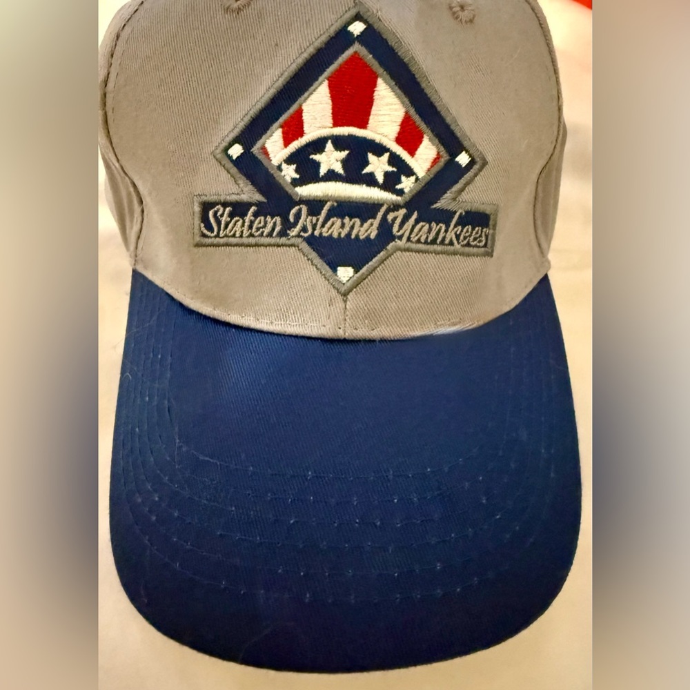 MLB Staten Island Yankees Blue & Gray Baseball Hat. Adjustable strap. By Shumsky